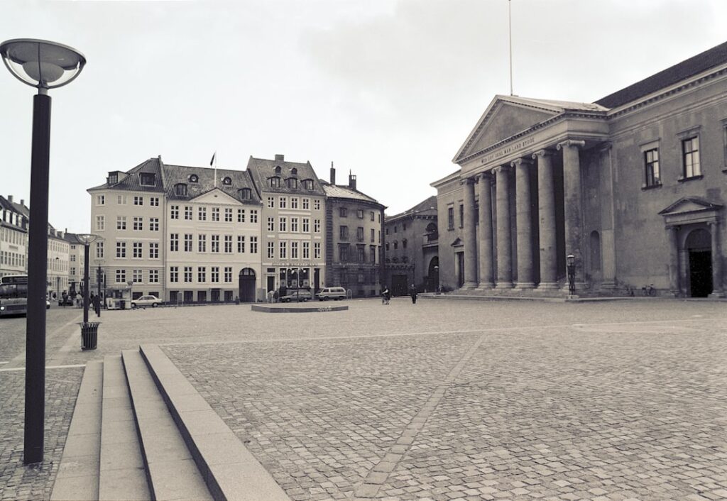 A neoclassical courthouse building — illustrating a Singapore contempt-of-court case study